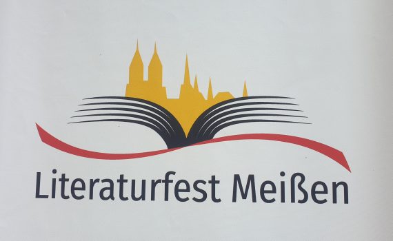 Auf dem Literaturfest Meißen 2024 ermöglichten viele Autoren auf unterschiedlichen Bühnen spannende Buchlesungen.